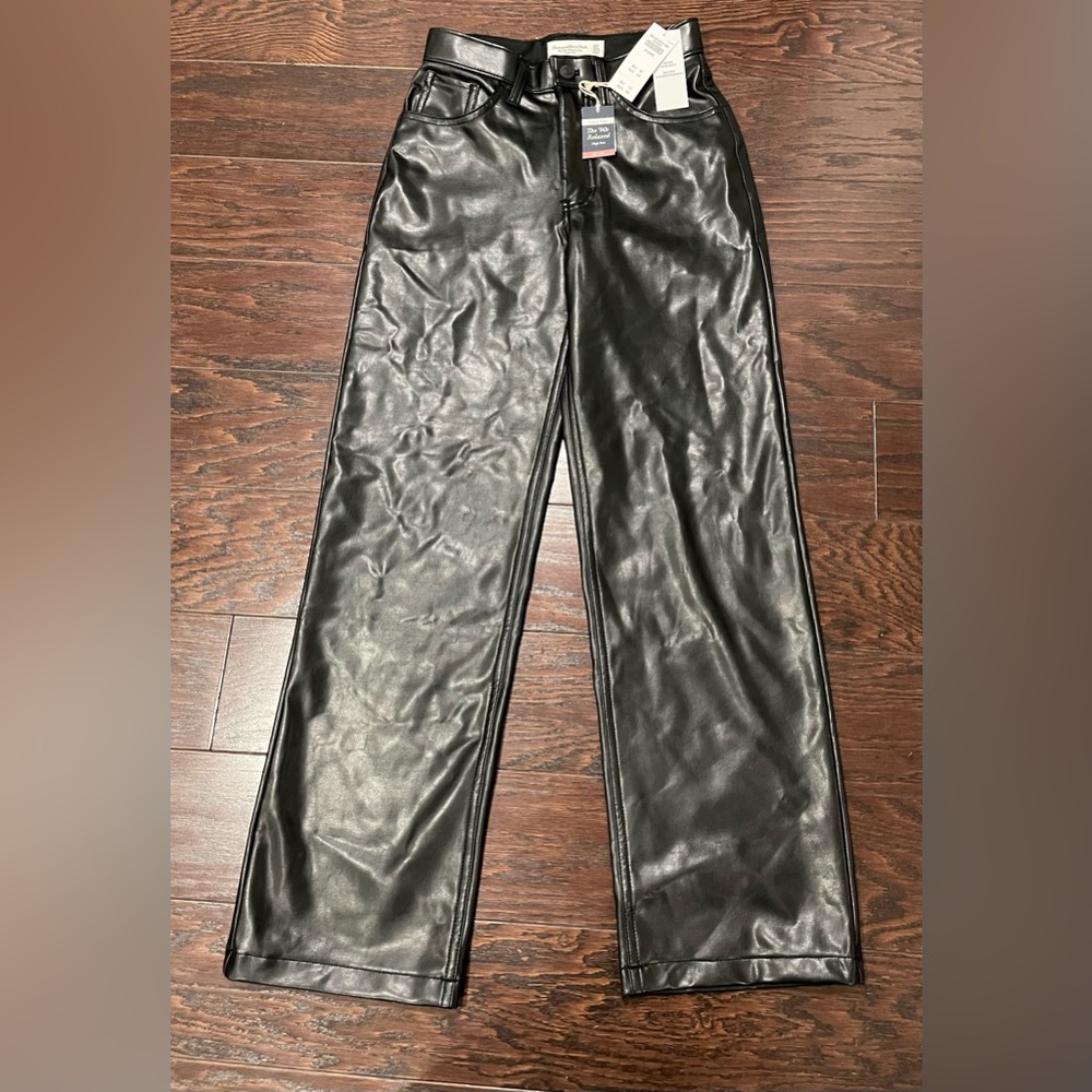 Abercrombie & Fitch A&F  Leather 90s Relaxed High Rise Size 24 /00 NEW
